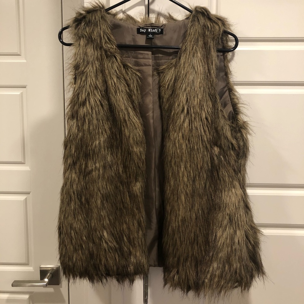 Women’s brown faux fur vest size large